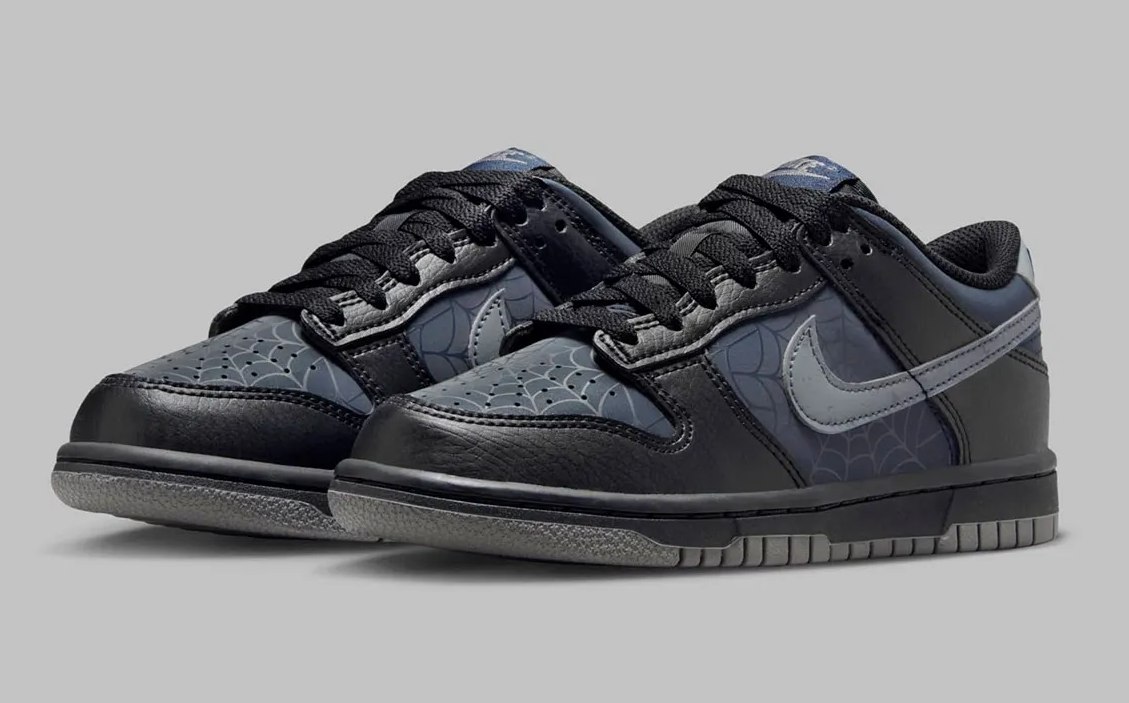 NIKE ダンク LOW Nike Unveils the Kid-Exclusive Dunk Low 'Black Symbiote Suit